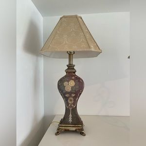 Antique looking lamp
